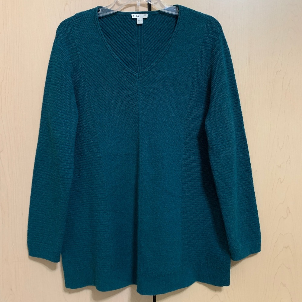 J. Jill Women's Long Sleeve V Neck‎ Textured Knit Tunic Top Sweater Green Size M